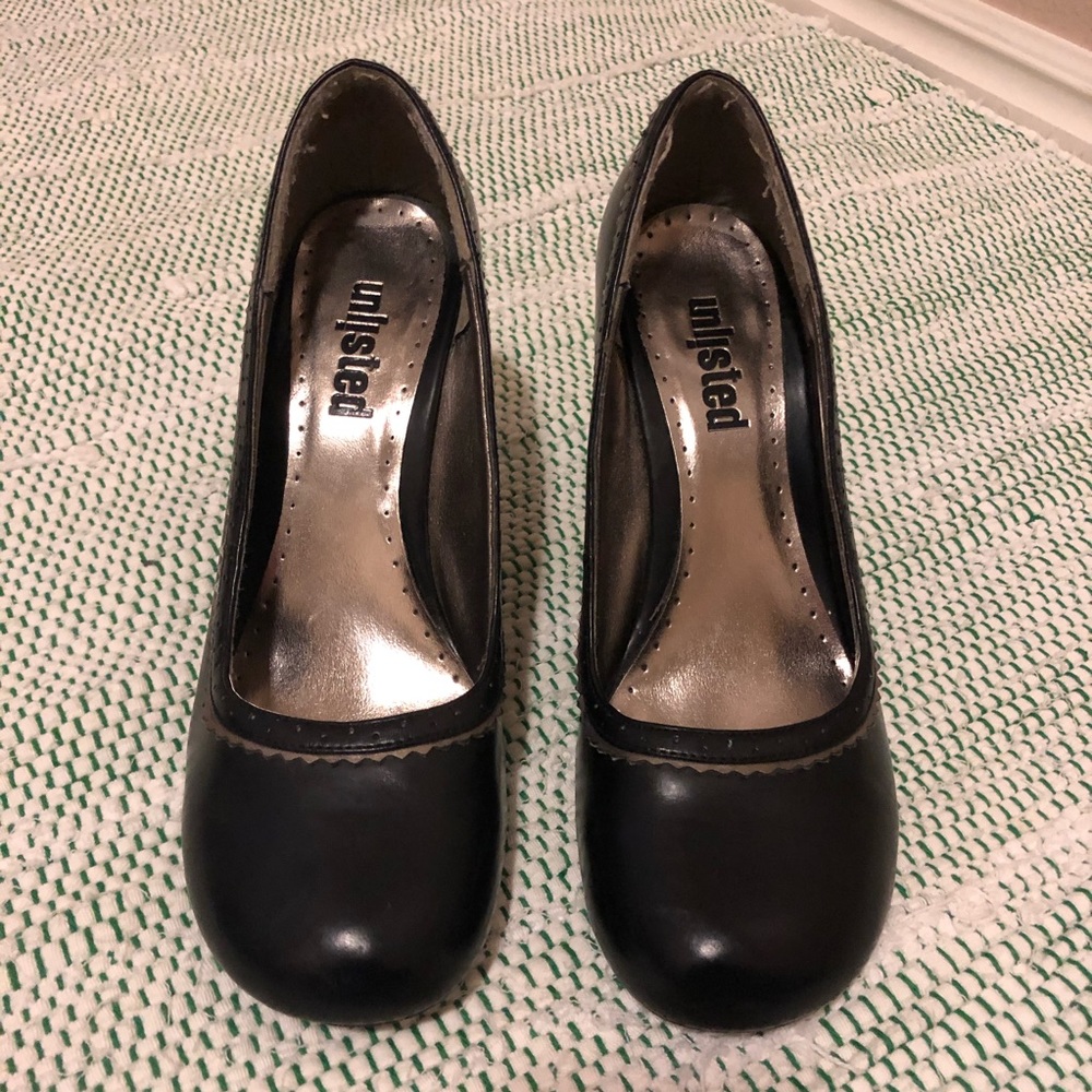 unlisted Black Heels